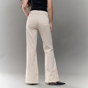Boot Cut Jeans High Rise