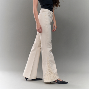 Boot Cut Jeans High Rise