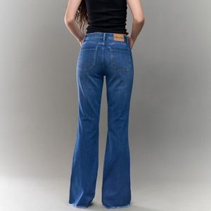 Boot Cut Jeans High Rise